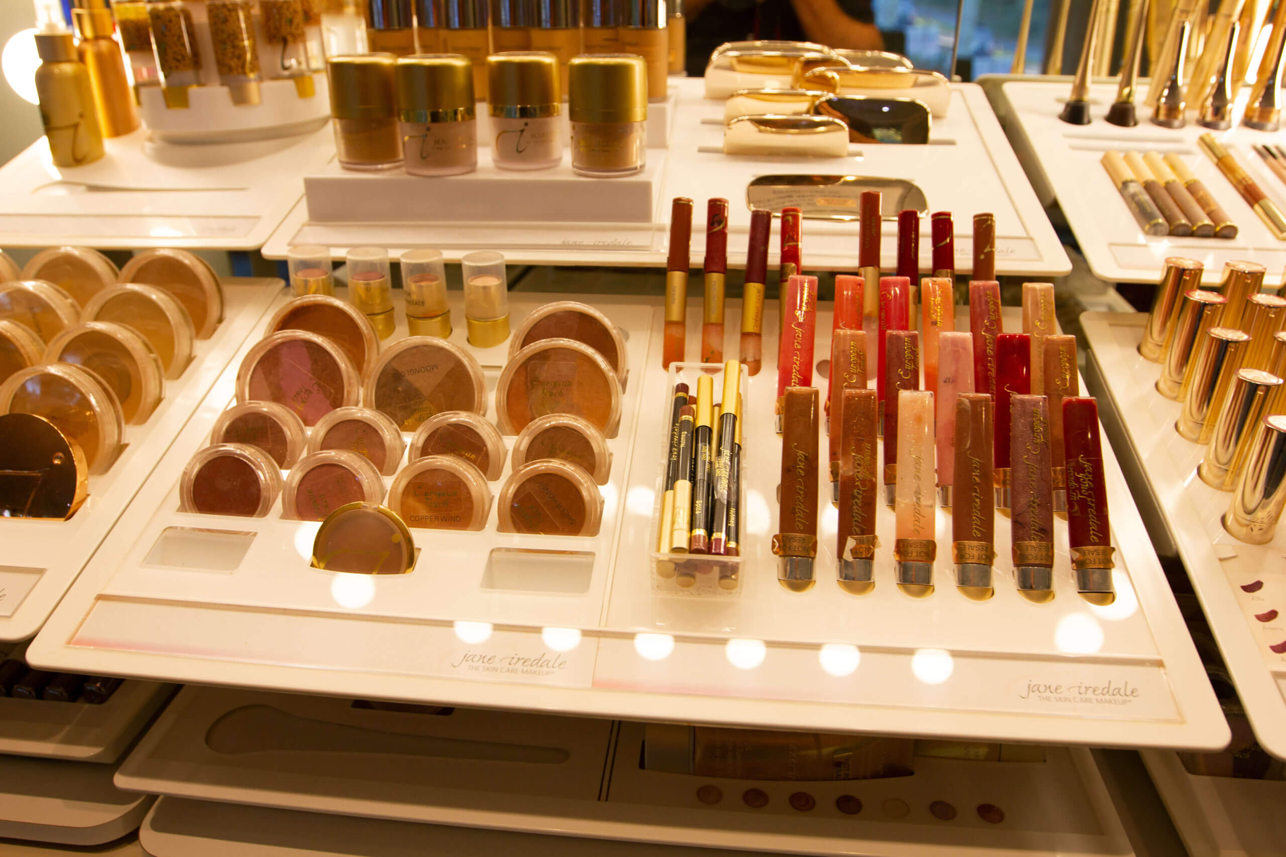 European Touch Day Spa - Makeup